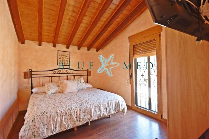 Image No.27-5 Bed Villa for sale