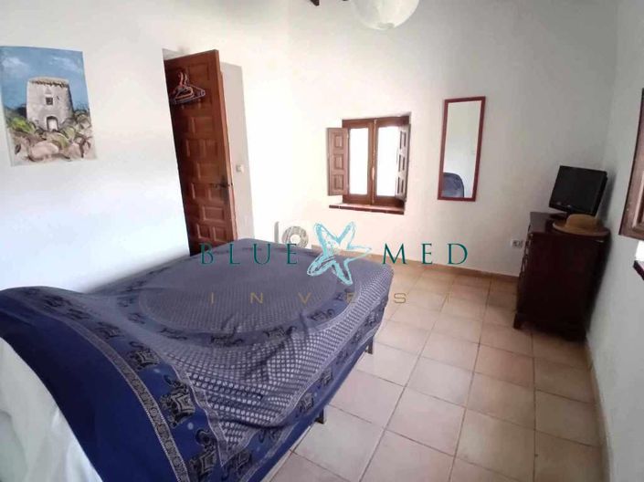 Image No.12-6 Bed Country House for sale