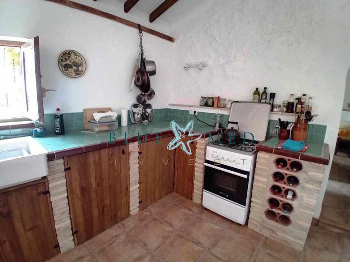 Image No.23-6 Bed Country House for sale