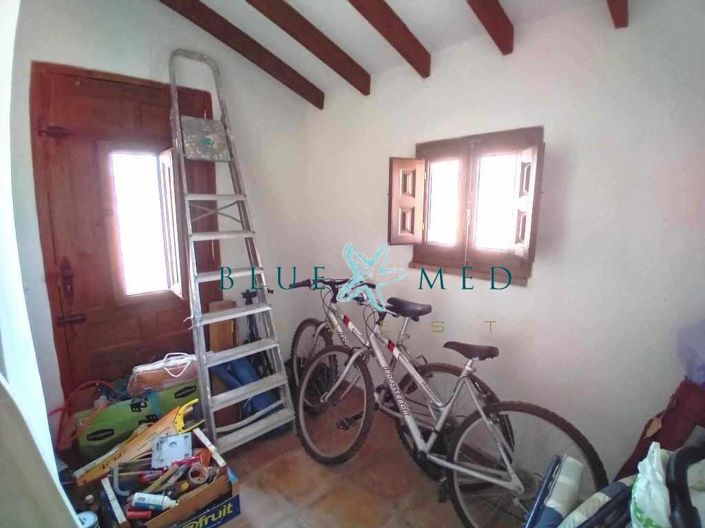 Image No.29-6 Bed Country House for sale