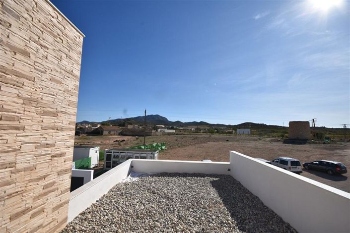 Image No.5-2 Bed House for sale