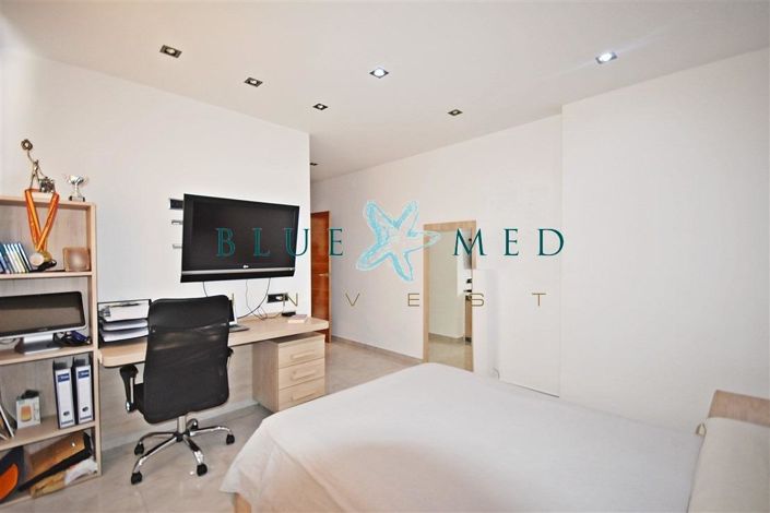 Image No.21-6 Bed Villa for sale