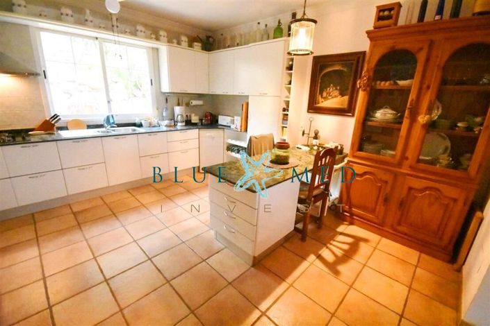 Image No.37-3 Bed Villa for sale