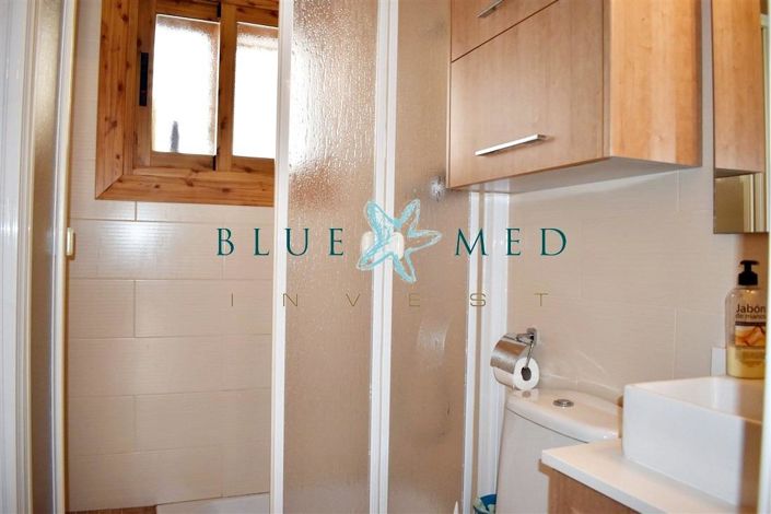 Image No.25-7 Bed Property for sale