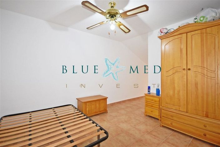 Image No.26-7 Bed Property for sale