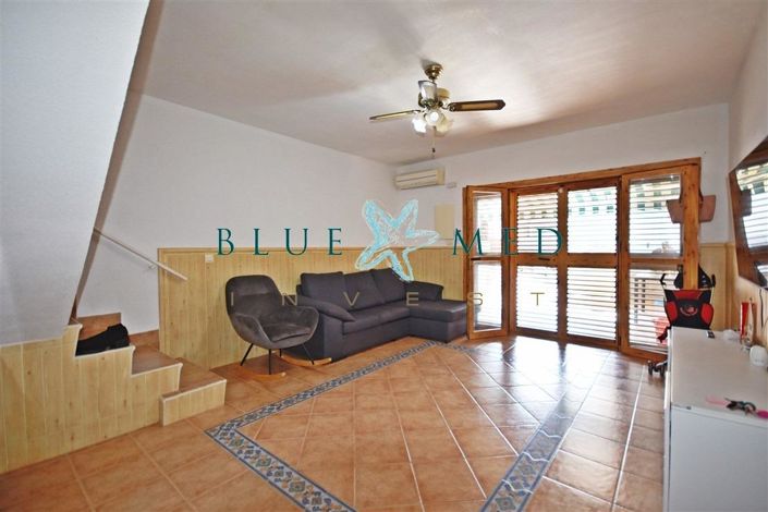 Image No.5-7 Bed Property for sale