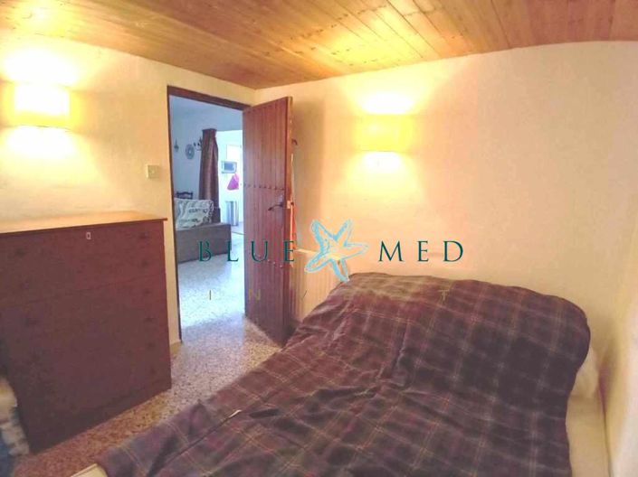 Image No.19-3 Bed Country House for sale