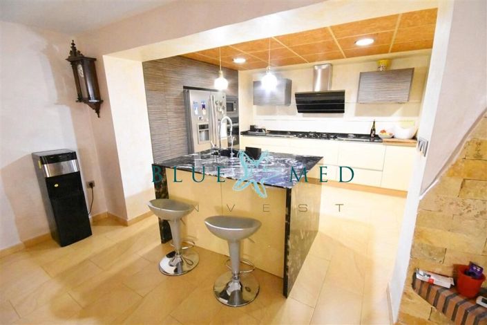 Image No.14-5 Bed Country House for sale