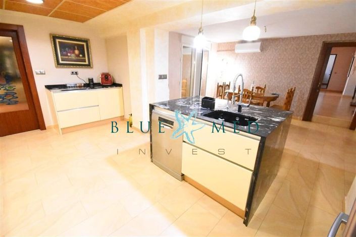 Image No.18-5 Bed Country House for sale