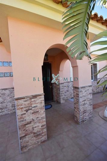 Image No.6-5 Bed Country House for sale