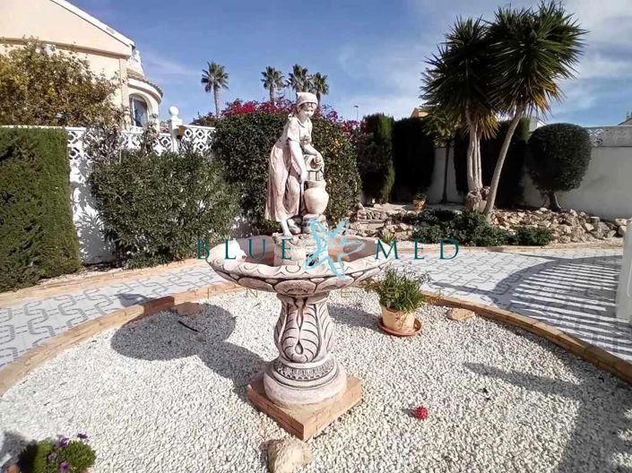 Image No.45-3 Bed Villa for sale