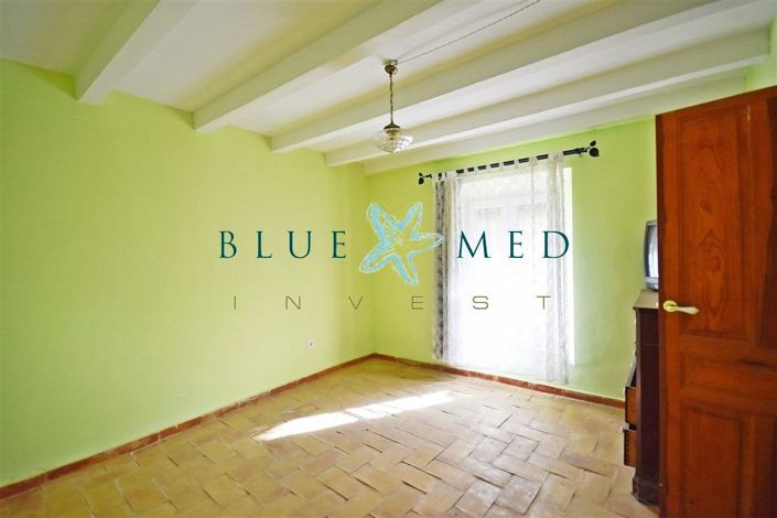 Image No.11-3 Bed Country House for sale