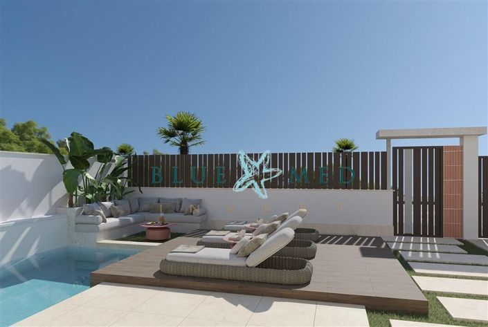 Image No.9-3 Bed Villa for sale