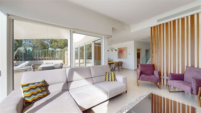 Image No.19-4 Bed Villa for sale