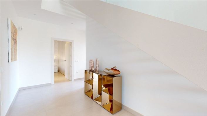 Image No.33-4 Bed Villa for sale