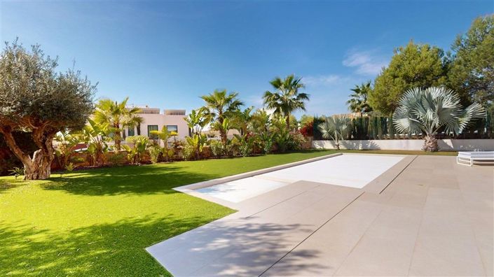 Image No.40-4 Bed Villa for sale