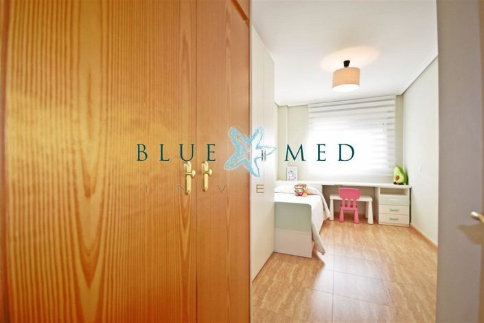 Image No.16-3 Bed House for sale