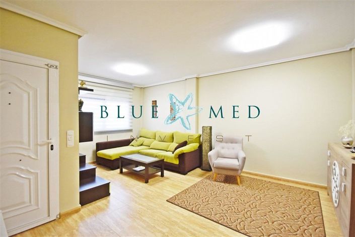 Image No.2-3 Bed House for sale