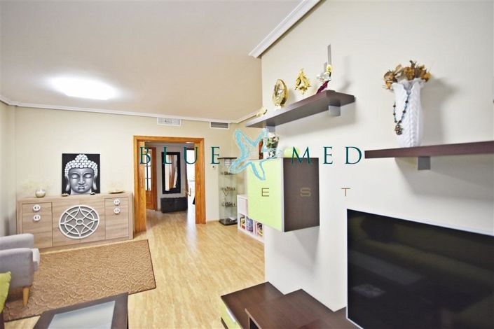 Image No.4-3 Bed House for sale