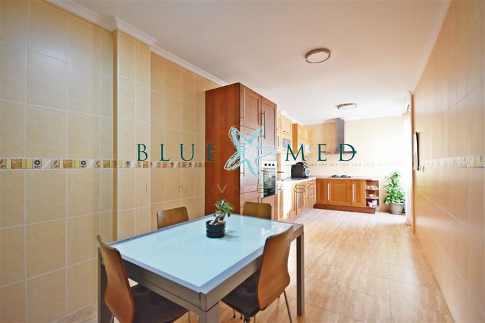 Image No.5-3 Bed House for sale