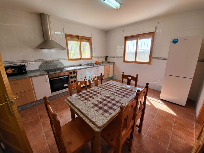 Image No.4-43 Bed Country House for sale