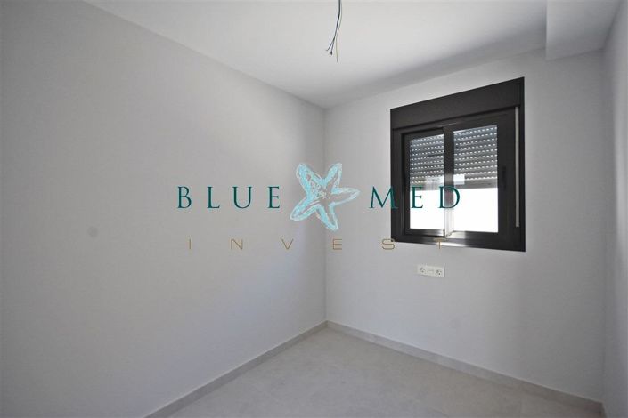 Image No.14-3 Bed Villa for sale