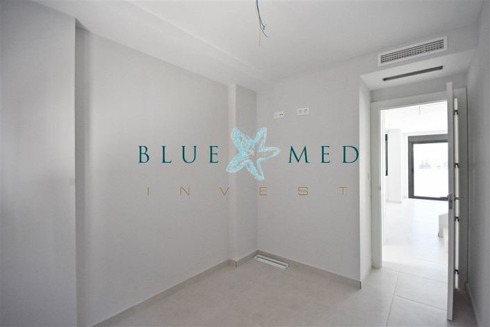 Image No.15-3 Bed Villa for sale