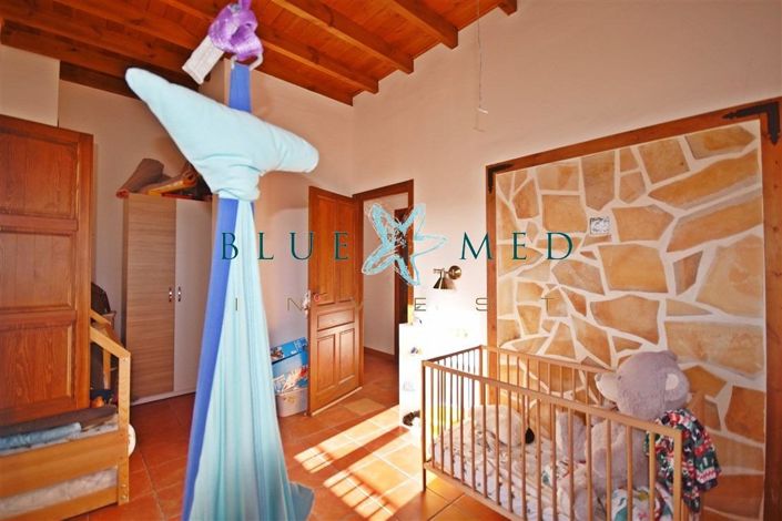 Image No.16-3 Bed Country House for sale