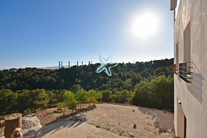 Image No.26-3 Bed Country House for sale