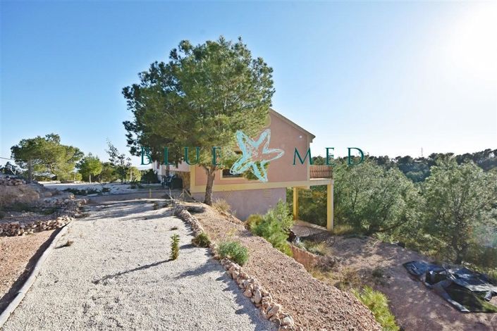 Image No.3-3 Bed Country House for sale