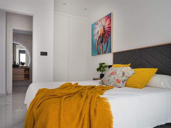 Image No.9-3 Bed Villa for sale