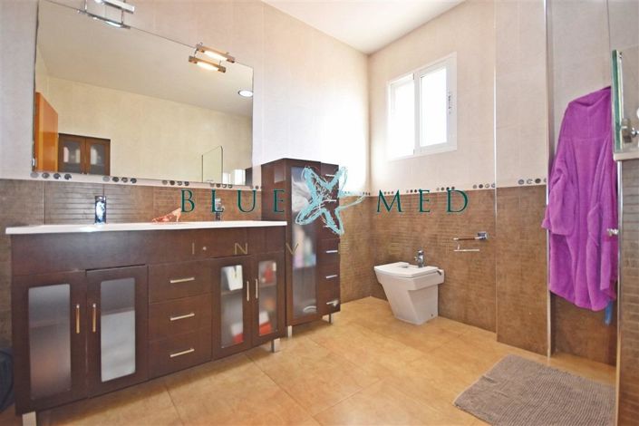 Image No.23-3 Bed Villa for sale