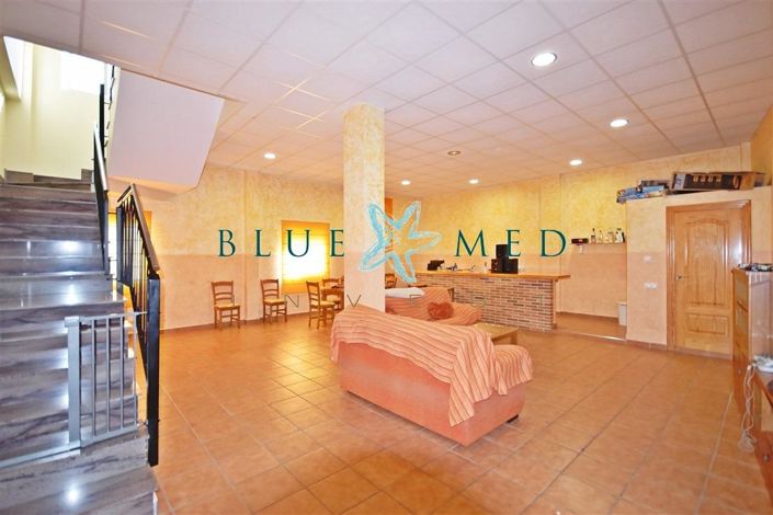 Image No.27-3 Bed Villa for sale