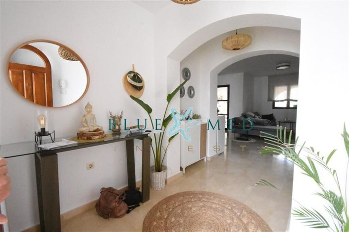 Image No.12-2 Bed Villa for sale