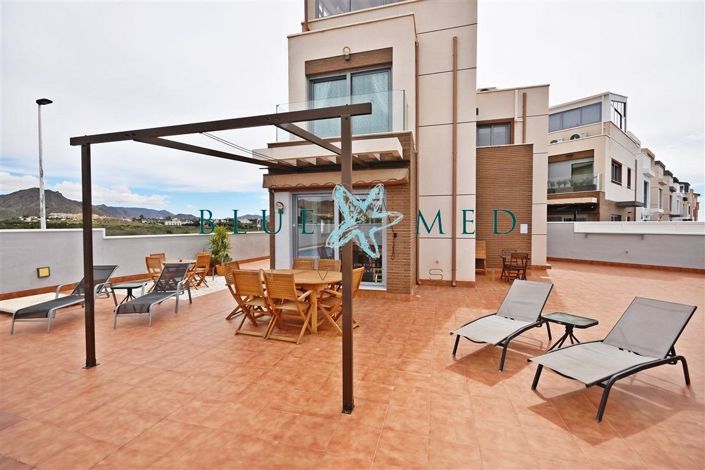 Image No.2-3 Bed Villa for sale