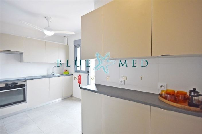 Image No.8-3 Bed Villa for sale