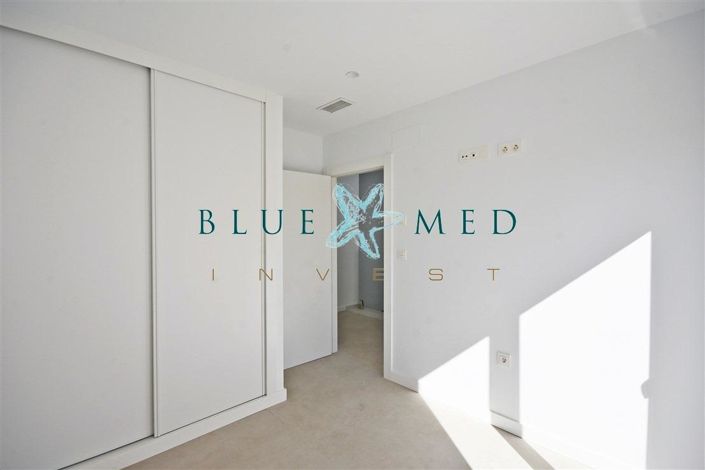 Image No.14-3 Bed Villa for sale