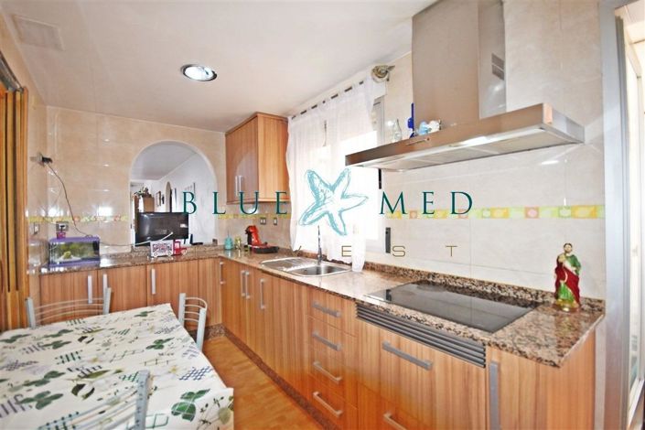 Image No.5-3 Bed Flat for sale