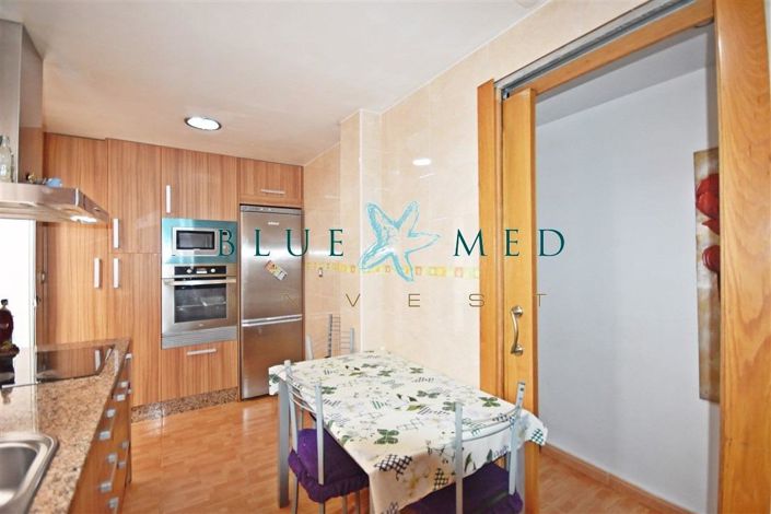 Image No.7-3 Bed Flat for sale