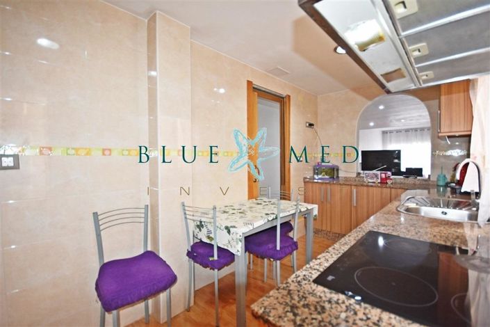 Image No.8-3 Bed Flat for sale