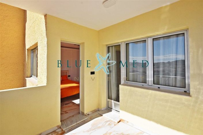 Image No.22-4 Bed Flat for sale