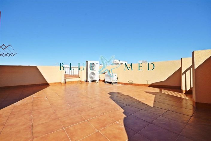 Image No.25-3 Bed Flat for sale