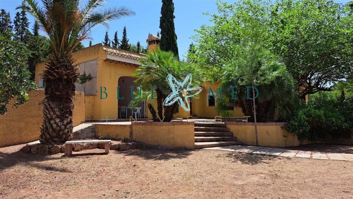 Image No.1-5 Bed Country House for sale