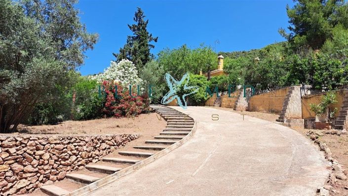 Image No.13-5 Bed Country House for sale