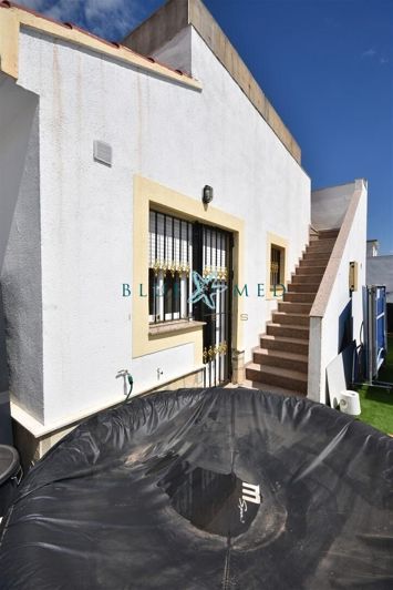 Image No.33-2 Bed Villa for sale