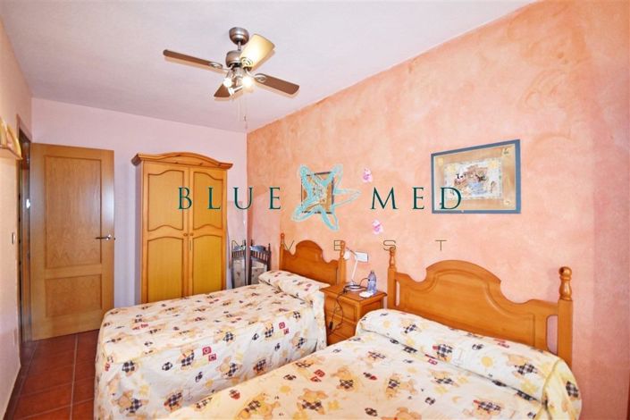 Image No.21-3 Bed Property for sale