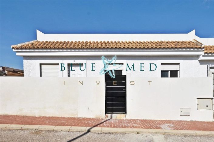 Image No.1-2 Bed House for sale