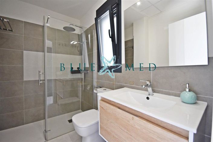 Image No.21-2 Bed Apartment for sale