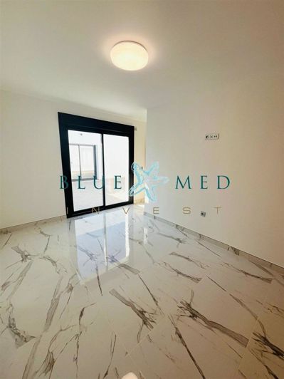 Image No.25-3 Bed Country House for sale