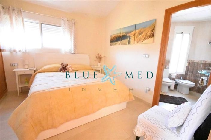 Image No.15-3 Bed Villa for sale